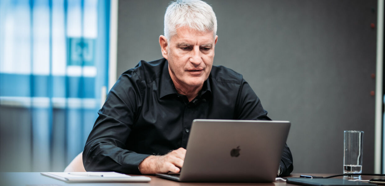 Vorsicht: «halluziniert» die KI?